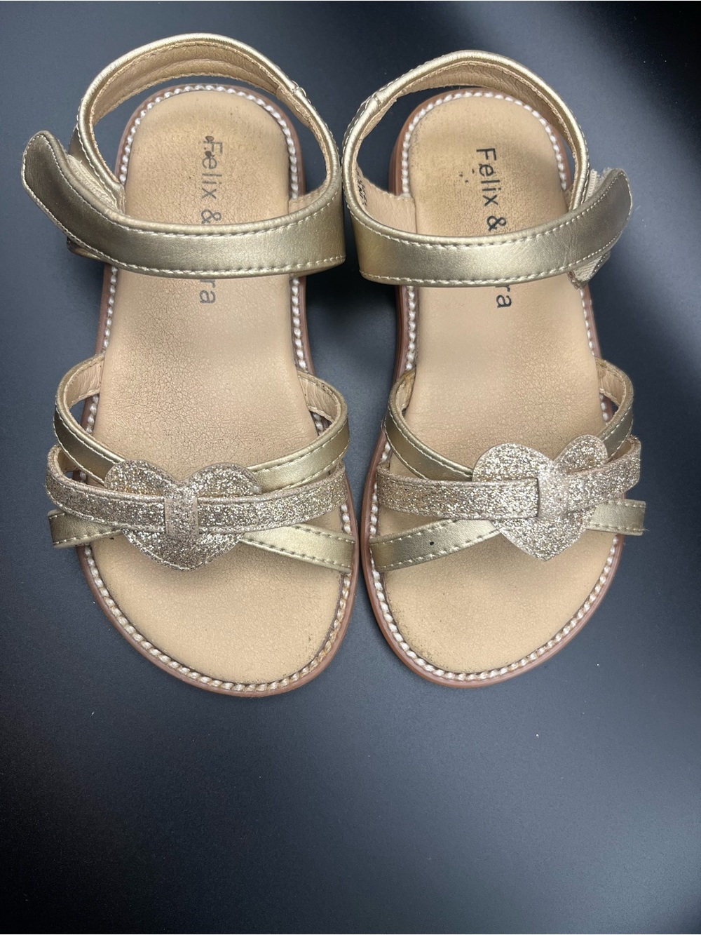 Felix & Flora Girls' Glitter Heart Gold Sandals